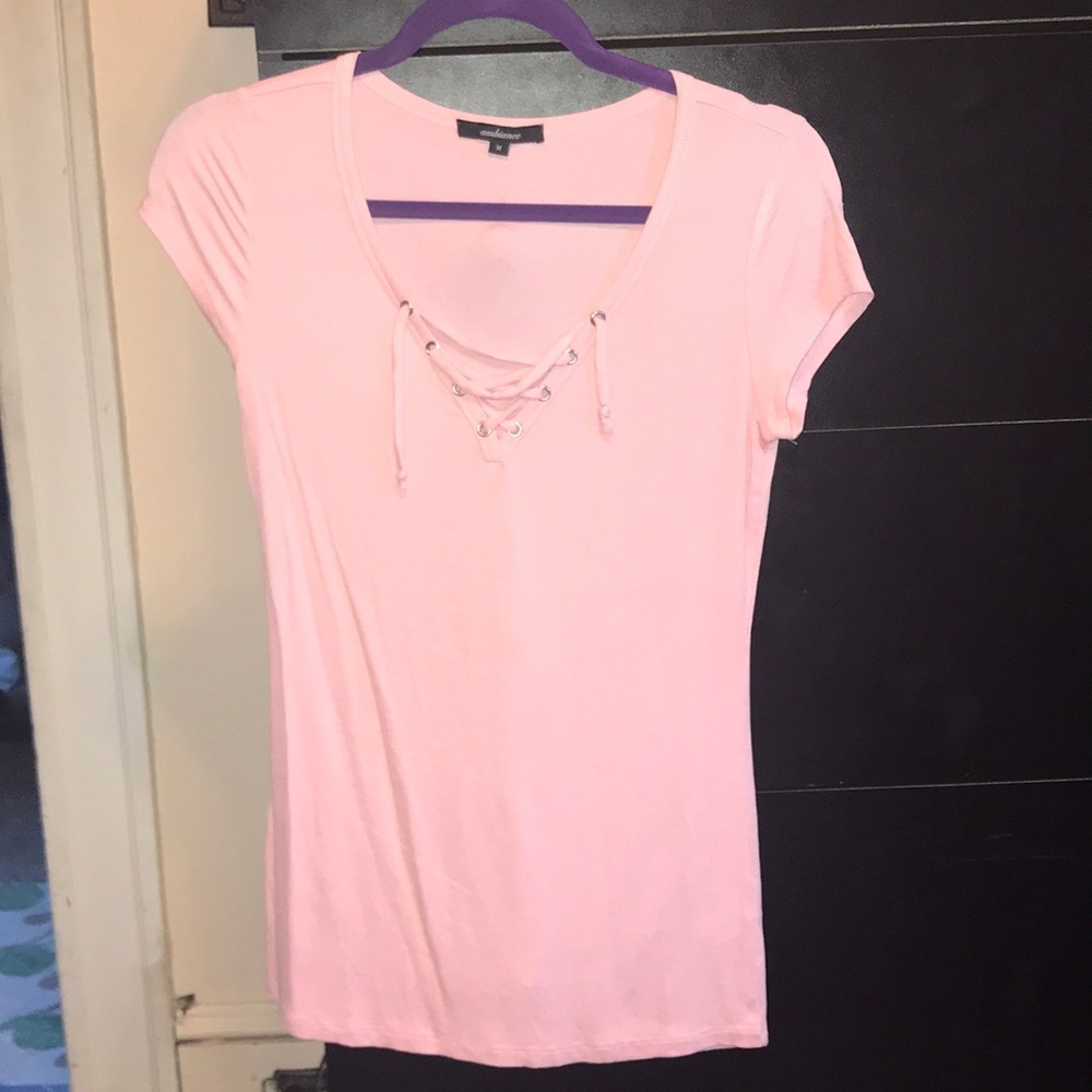 pink top
